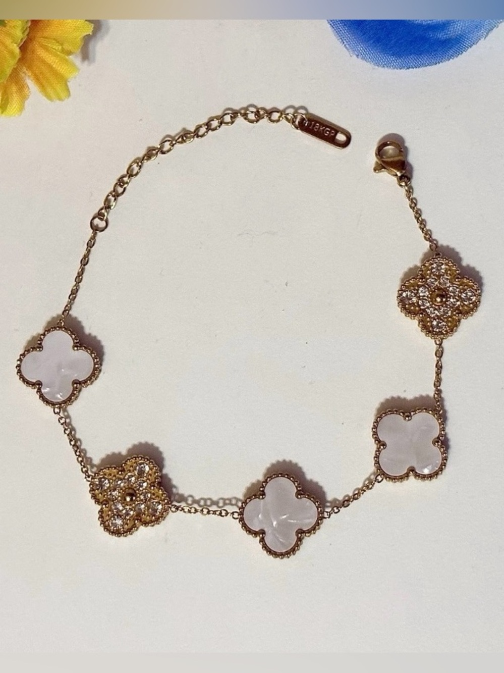 Beautiful 18K Gold-Plate/Mother of Pearl Dainty Diamond Clover Bracelet~Elegant